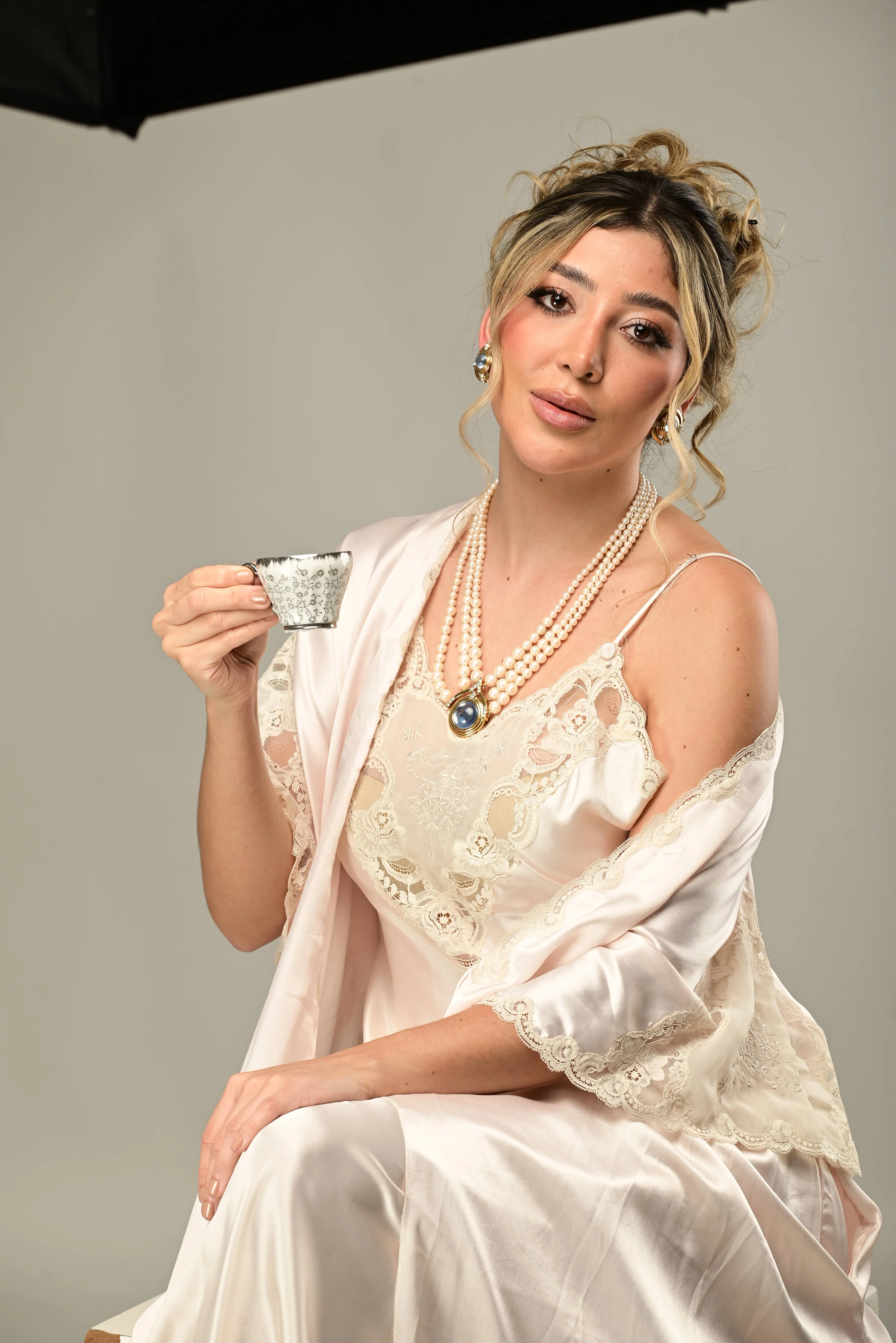 Dra. Gabriela Carvajales